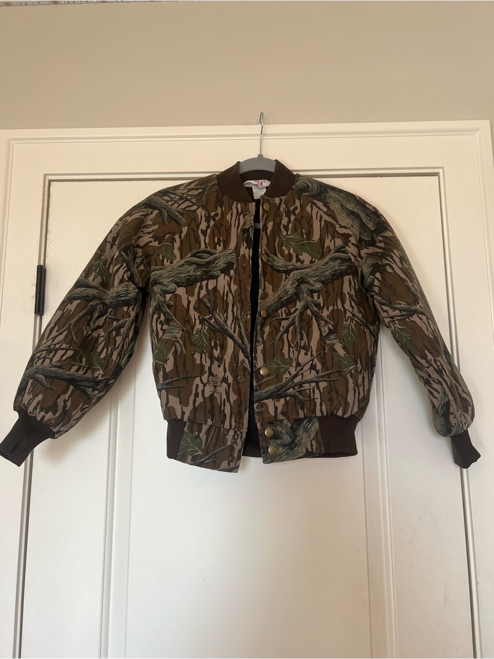 Kids Camouflage Puffer Jacket in Brown - Insulated Outdoor Bomber